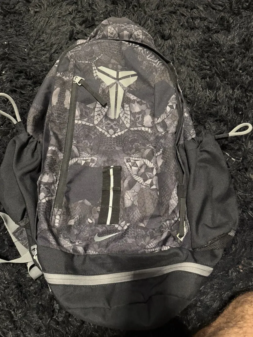 Nike Kobe Basketball Backpack Black Gray Sheath Logo Sports Book Bag